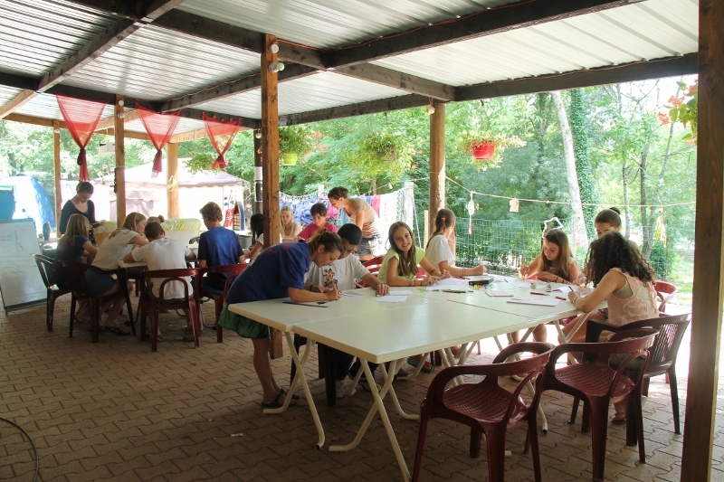 Village Camps International Summer Camp Ard&egrave;che, France 2019-07-26 https://www.villagecamps.com/journals_admin/images/914-28-07-06-2014 (800x533) (31).jpg